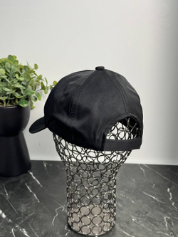 Бейсболка Prada