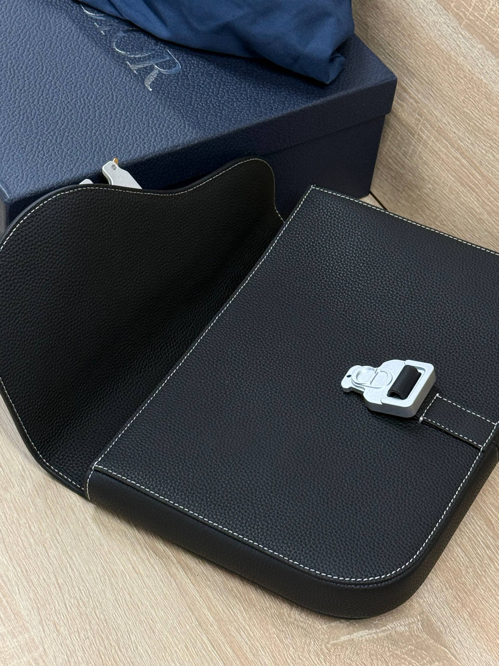 Сумка-мессенджер Dior