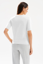 23533 Джемпер женский (молочный)