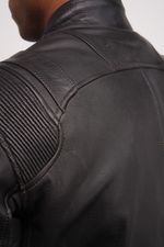 Trust / Черный