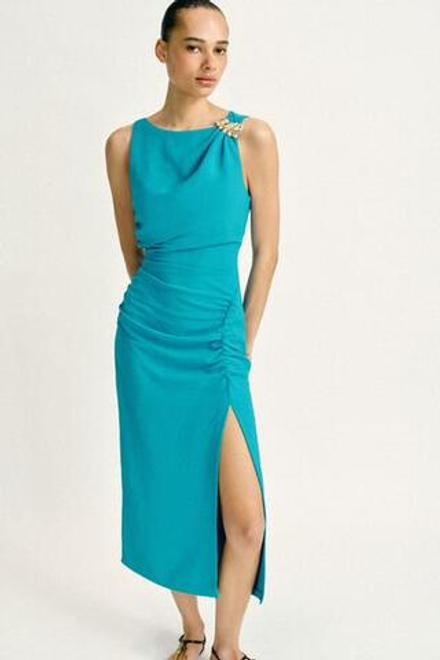 ZARA ПЛАТЬЕ МИДИ СО СБОРКАМИ И ЗОЛОТИСТОЙ ДЕТАЛЬЮ, БИРЮЗОВЫЙ