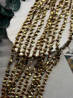 Гематит сердце, золото, 6 мм, нить 40 см