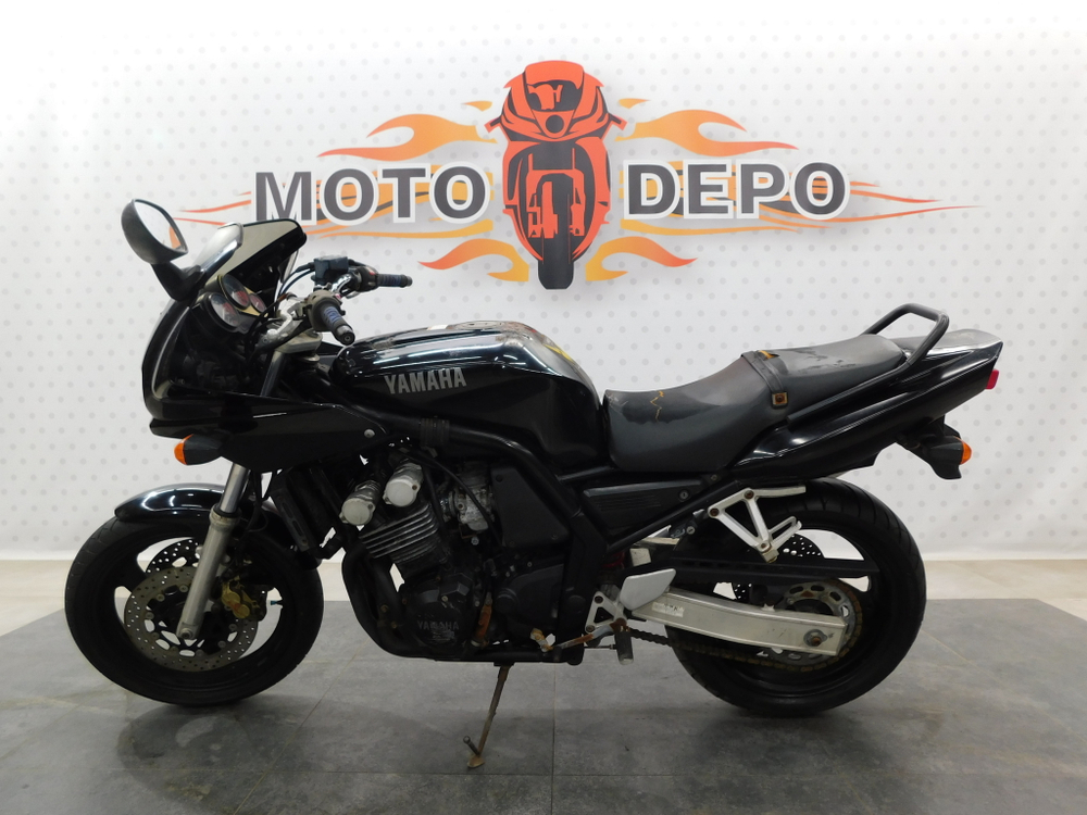 Yamaha FZ400 040254