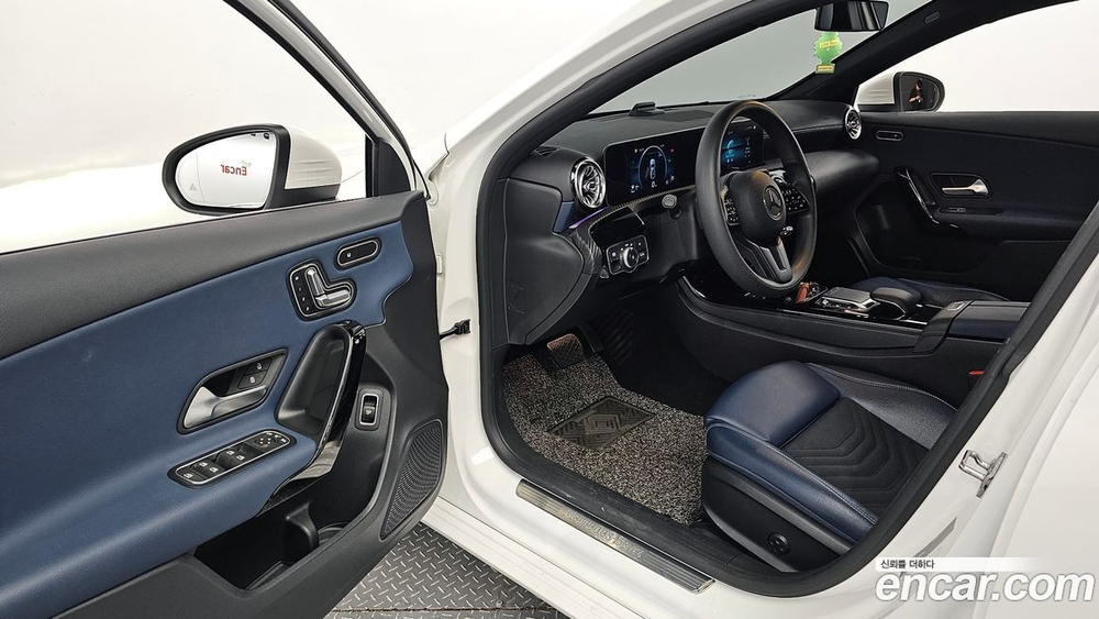 Mercedes-Benz A-Class W177 A220 Sedan (04.2020)