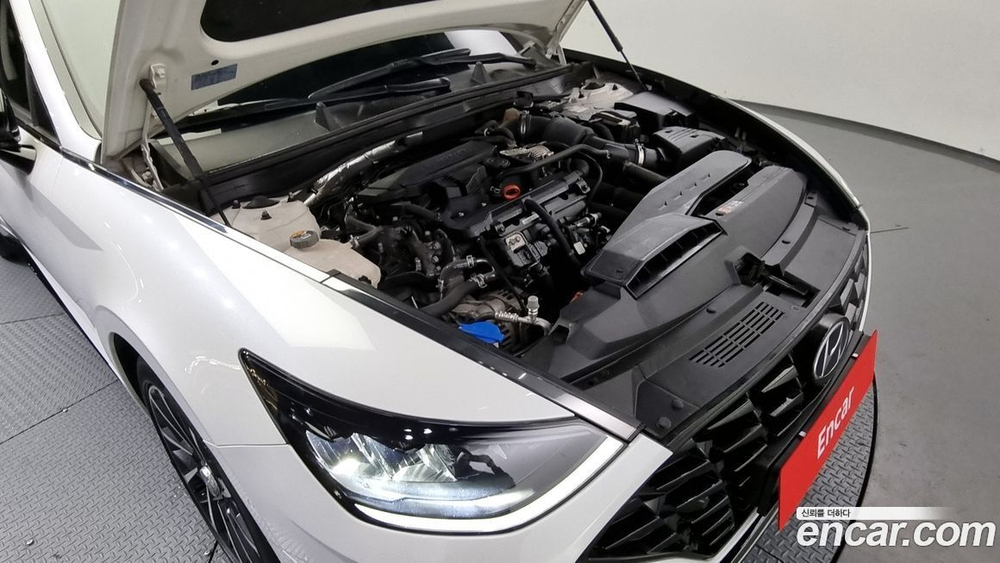 Hyundai Sonata (DN8) 1.6 Turbo (08.2021)