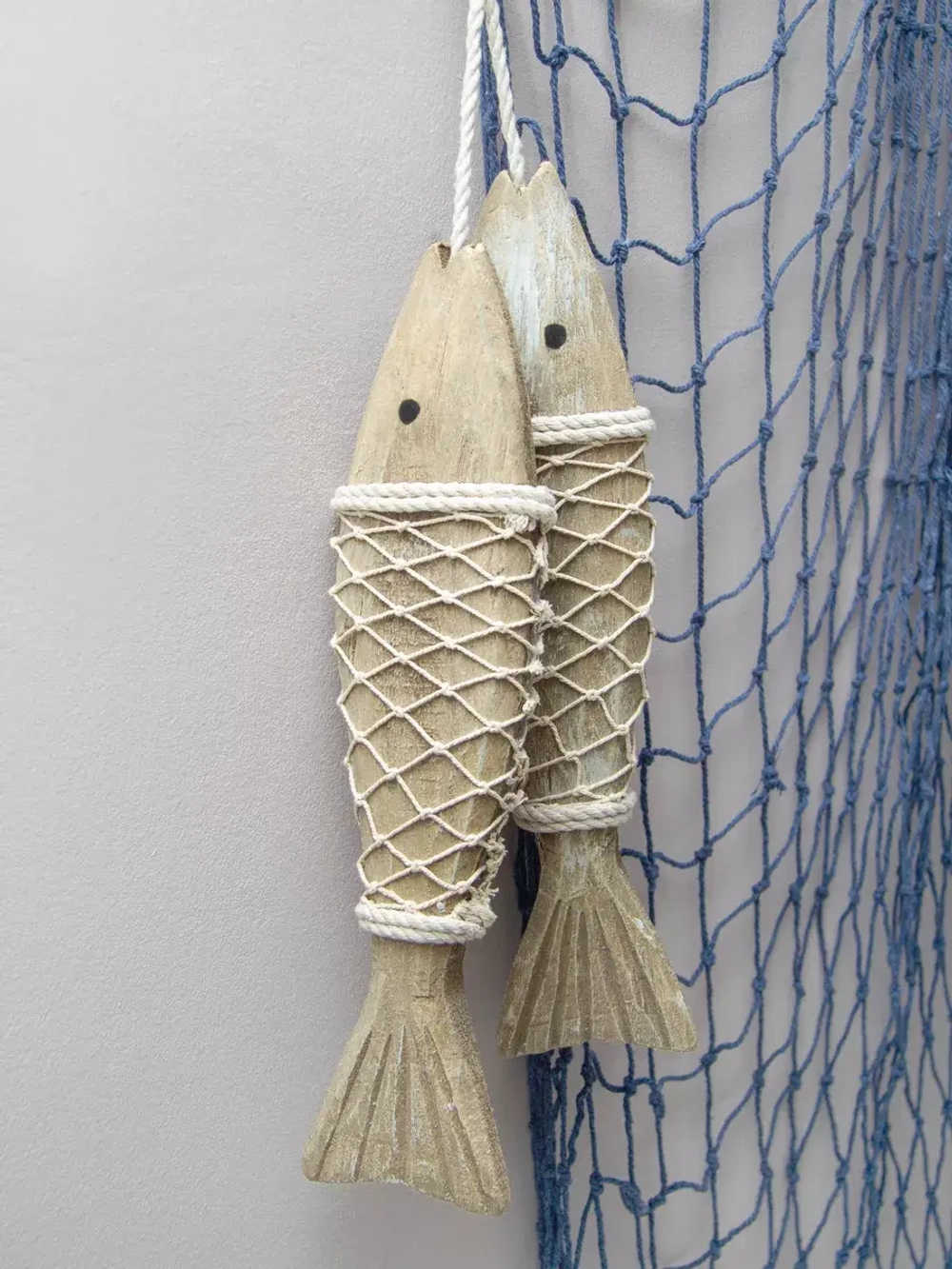 Декор на стену для интерьера "Рыбы в сетях"