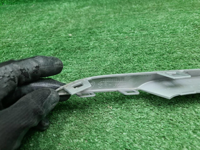 Накладка переднего бампера BMW 5er G30 (2017-2020)