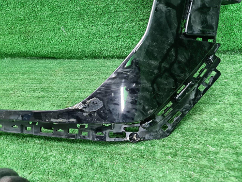 Накладка решетки радиатора Audi Q8 (2018-2023)