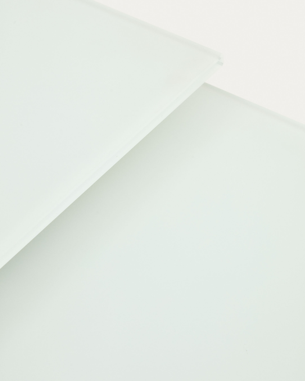 Vashti Раздвижной стол из стекла и МДФ со стальными ножками белого цвета160 (210) x 90 см