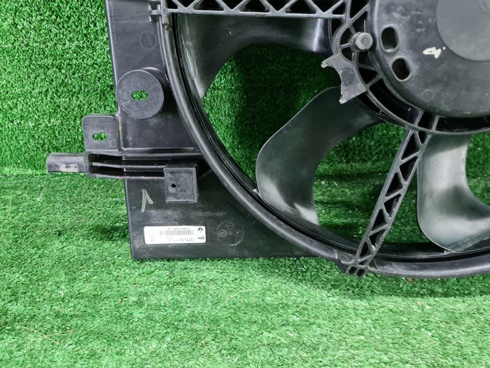 Диффузор с вентилятором Renault Logan 2 (2014-2022)