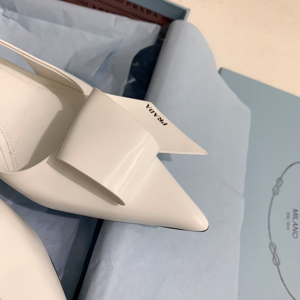 Prada Pumps