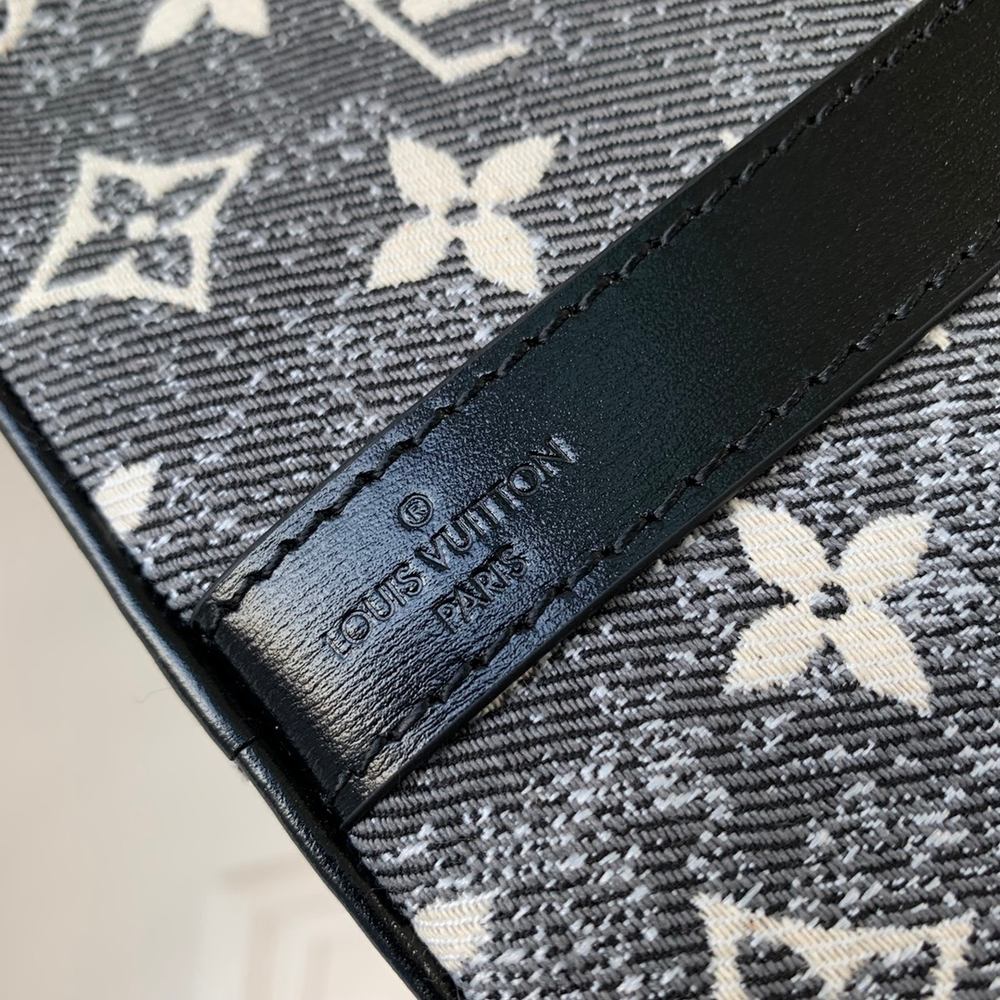 Louis Vuitton Speedy 25