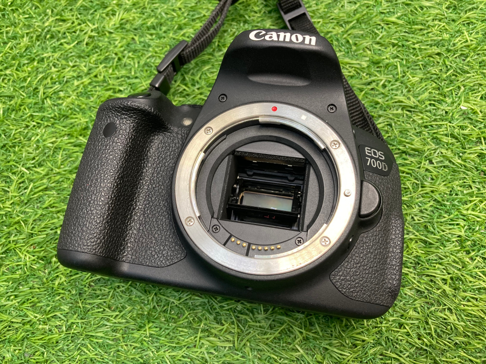 Canon EOS 700D 22.000 кадров