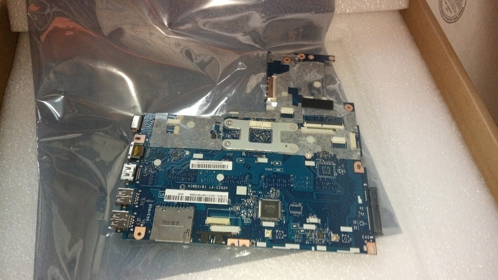Материнская плата для ноутбука Lenovo B51-30NOK N3050UMA FPNEMMC (5B20J78472), оригинал