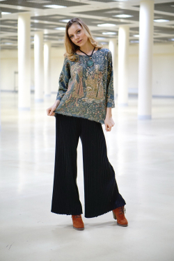 Легкий шерстяной свитер, по мотивам средневековых гобеленов