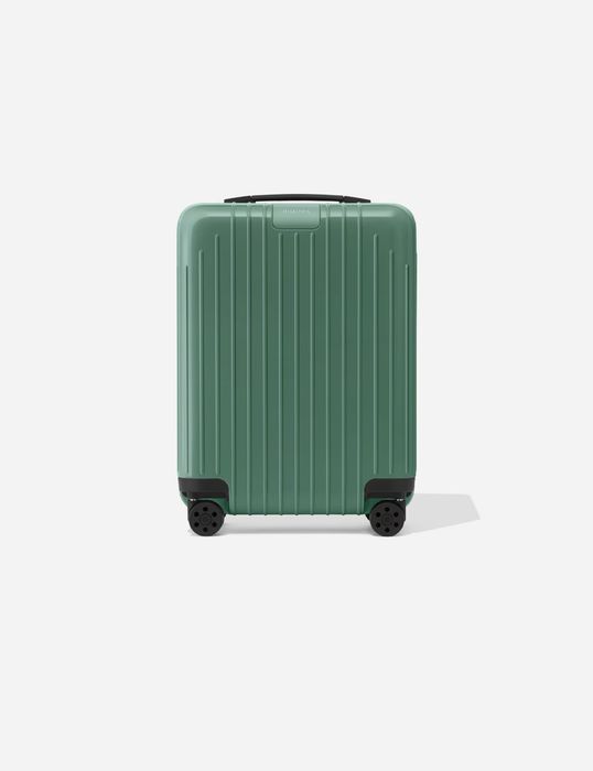 Чемодан Rimowa Essential Lite Cabin U 