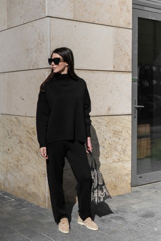 Свитер WEEKEND, чёрный