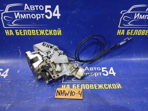 Замок двери задней левой TOYOTA PRIUS 1998