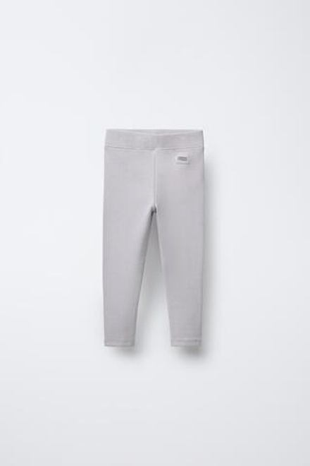 ZARA ЛЕГИНСЫ В РУБЧИК С НАШИВКОЙ, ЖЕМЧУЖНО-СЕРЫЙ