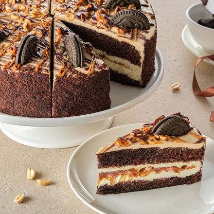 Торт Сникерс Десертные истории (1700г/14порций)