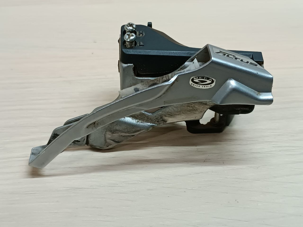 Переключатель на велосипед Shimano Altus FD-M370 (передний)