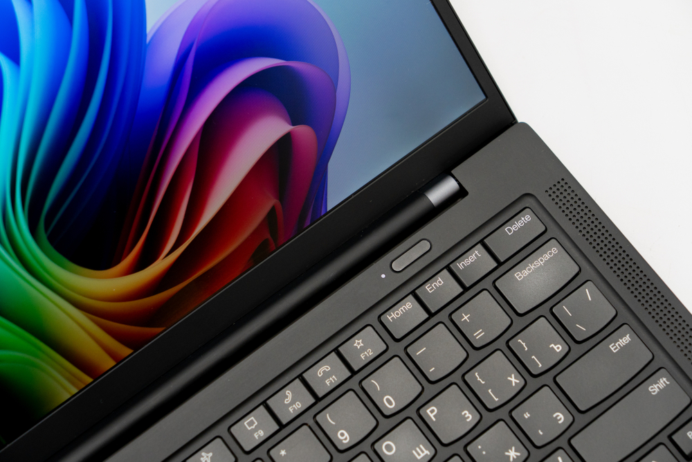 Ноутбук Lenovo ThinkPad X1 Carbon Gen 9 ( i5-1145G7 )