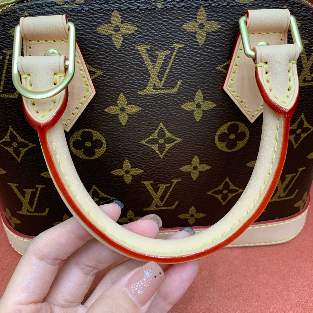 Louis Vuitton Alma BB