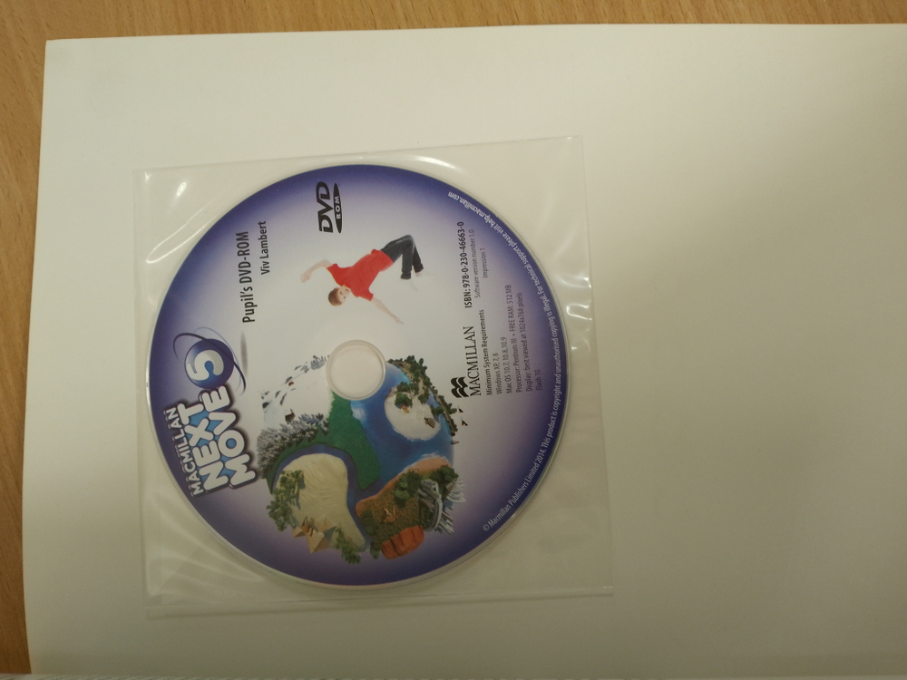 Next Move British English Level 5 Student's Book Pack (+DVD-ROM)
