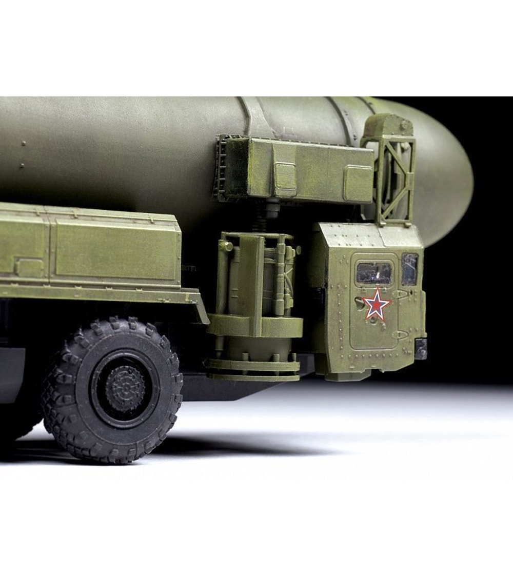 Сборная модель ZVEZDA Российский РКСН "Тополь", 1/72