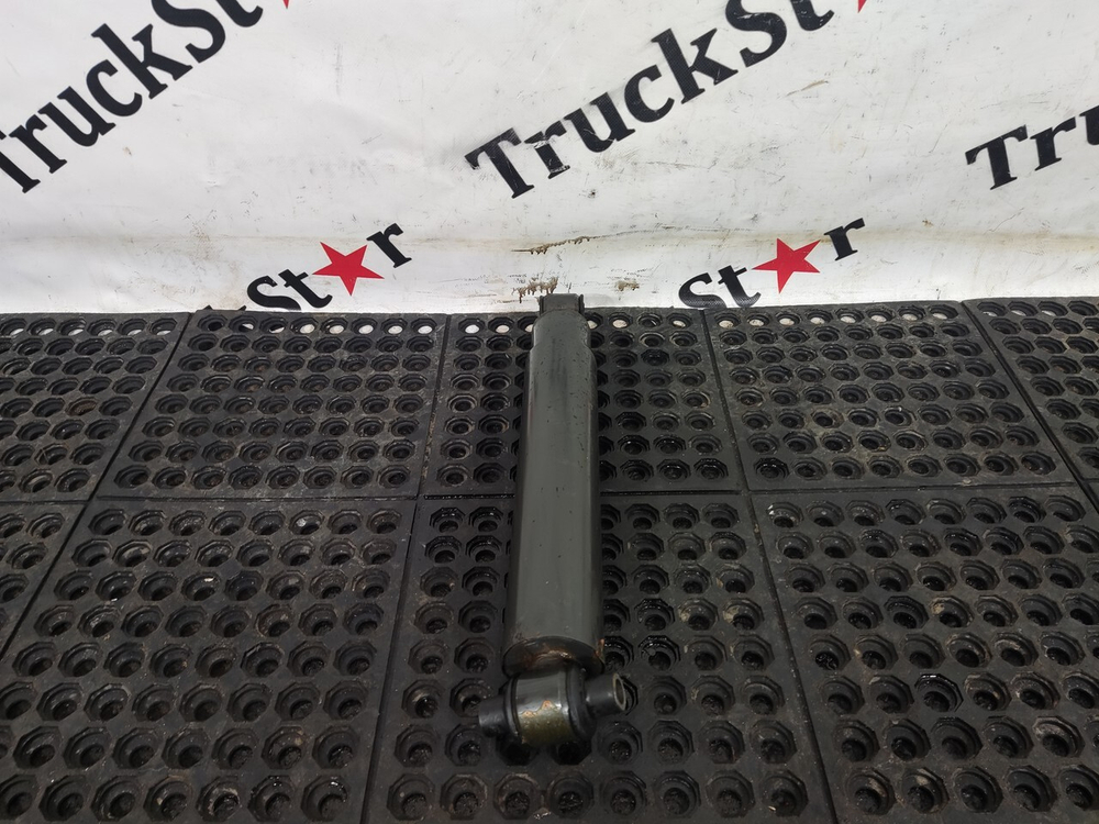 Амортизатор передний 2020г