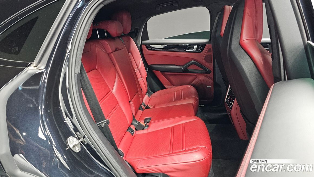 Porsche Cayenne (PO536) 3.0 Coupe (03.2021)