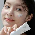 Себорегулирующий лёгкий солнцезащитный крем Celimax Oil Control Light Sunscreen SPF50+PA++++