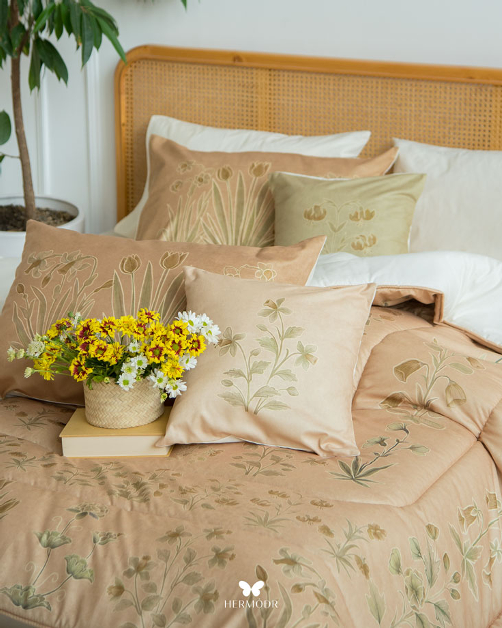 Комплект постельного белья двуспальный Shakhe Nabat Hermodr 8 предметов 130220307 Иран