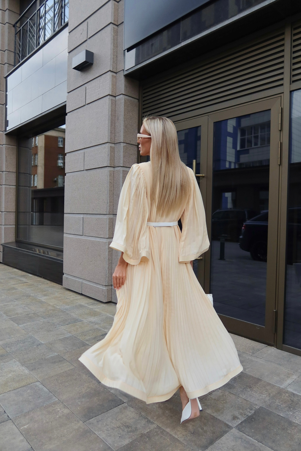 Платье плиссированное с воланами