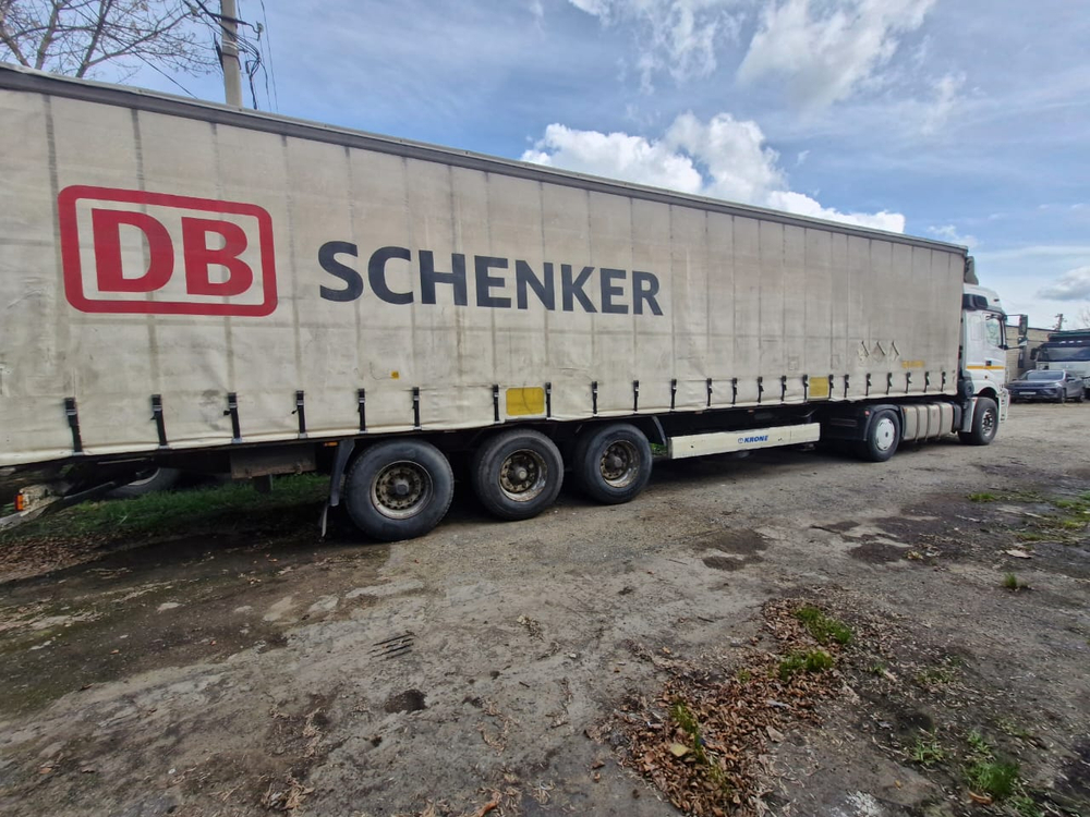 Krone SD Полуприцеп шторный Krone SD