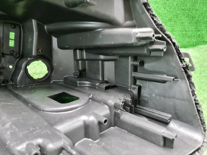 Корпус фары правый Range Rover Vogue 4 L405 17-22