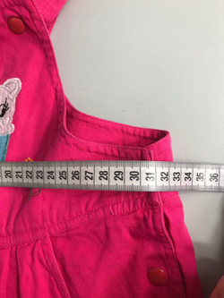 Комбинезон джинсовый яркий и практичный, на 7/8 лет