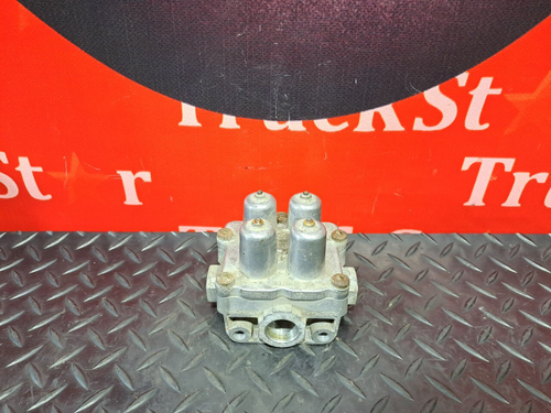 Кран 4-х контурный