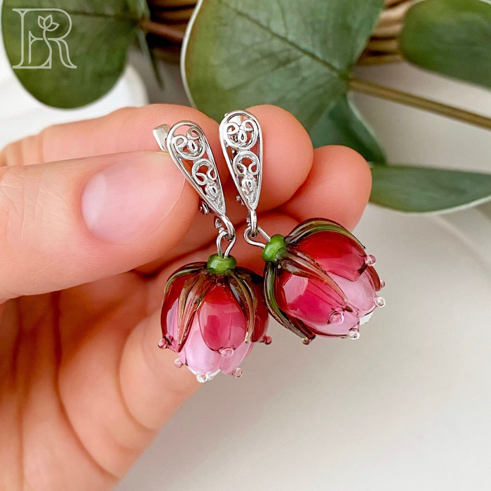 LEFIREL' Серьги серебряные женские "Лора" с цветами из муранского стекла / ювелирные украшения из родированного серебра 925