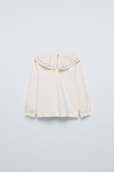 ZARA ЛОНГСЛИВ С ВОЛАНОМ НА ГОРЛОВИНЕ, СВЕТЛЫЙ ЭКРЮ