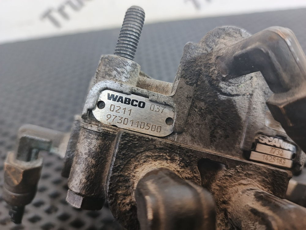 Клапан ускорительный