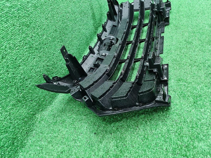 Решетка радиатора JAC JS3 (2023-н.в.)