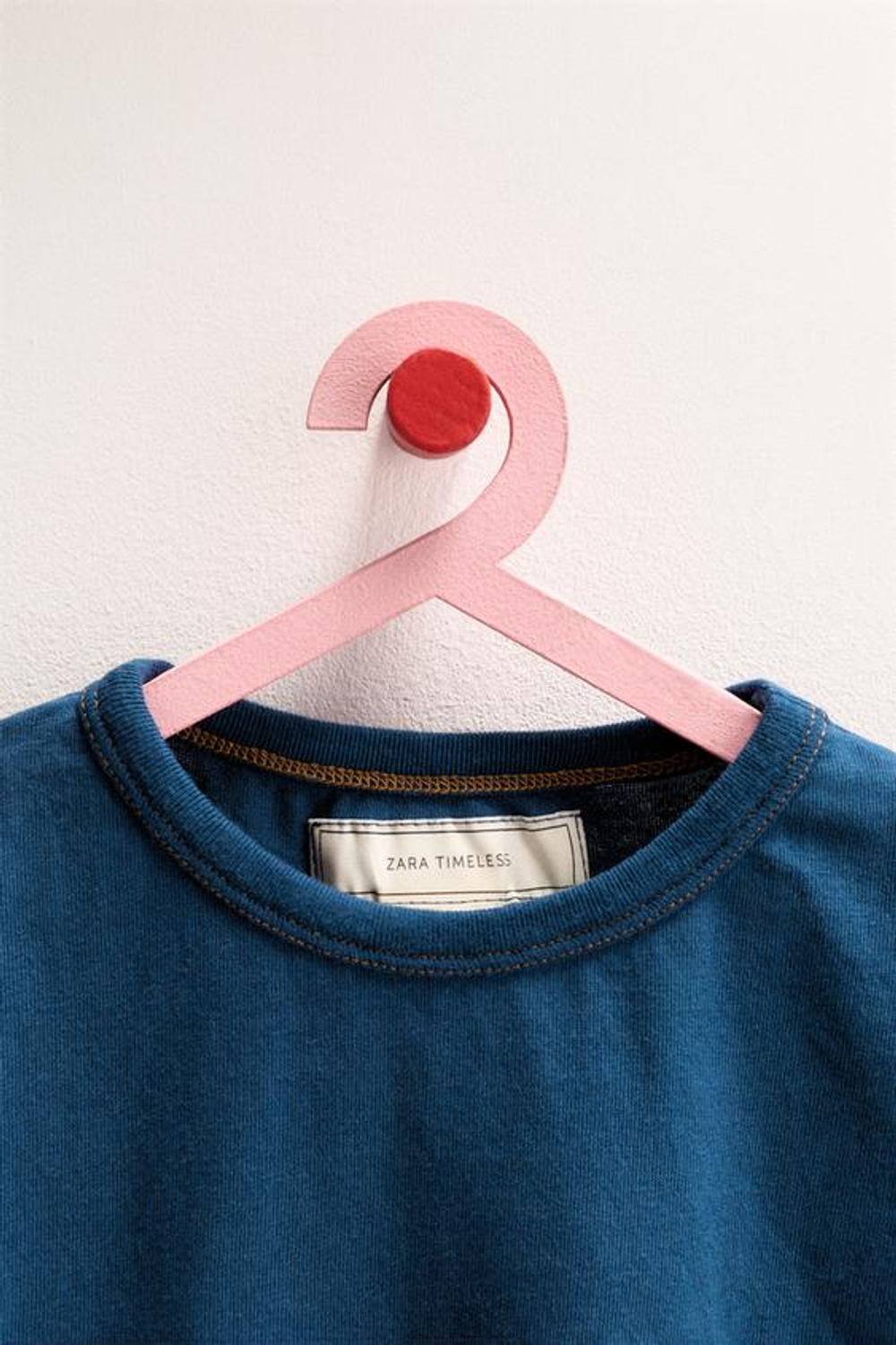 ZARA TIMELESS - ОДНОТОННАЯ ФУТБОЛКА ИЗ ХЛОПКА, ИНДИГО