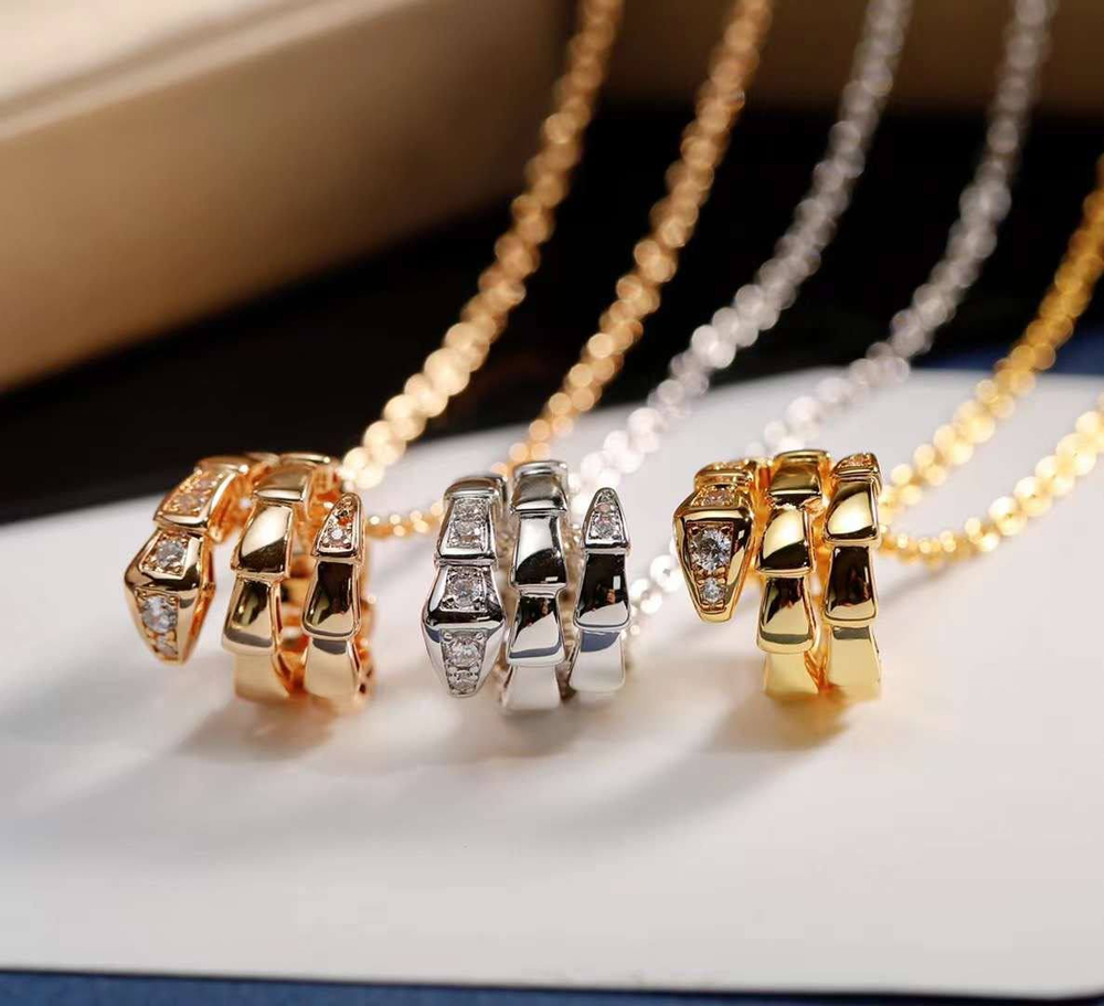 Кулон Bvlgari
