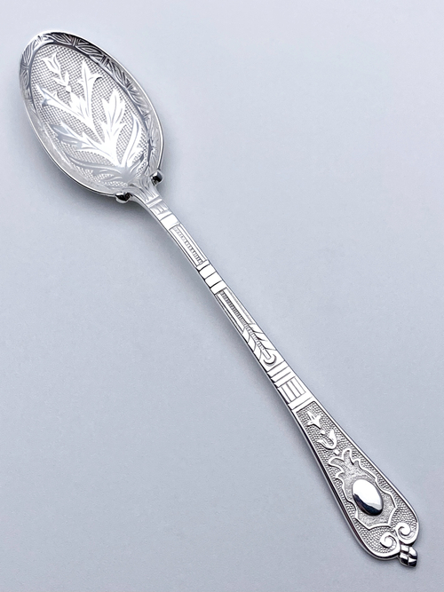 Ложка  из серебра/Чернение