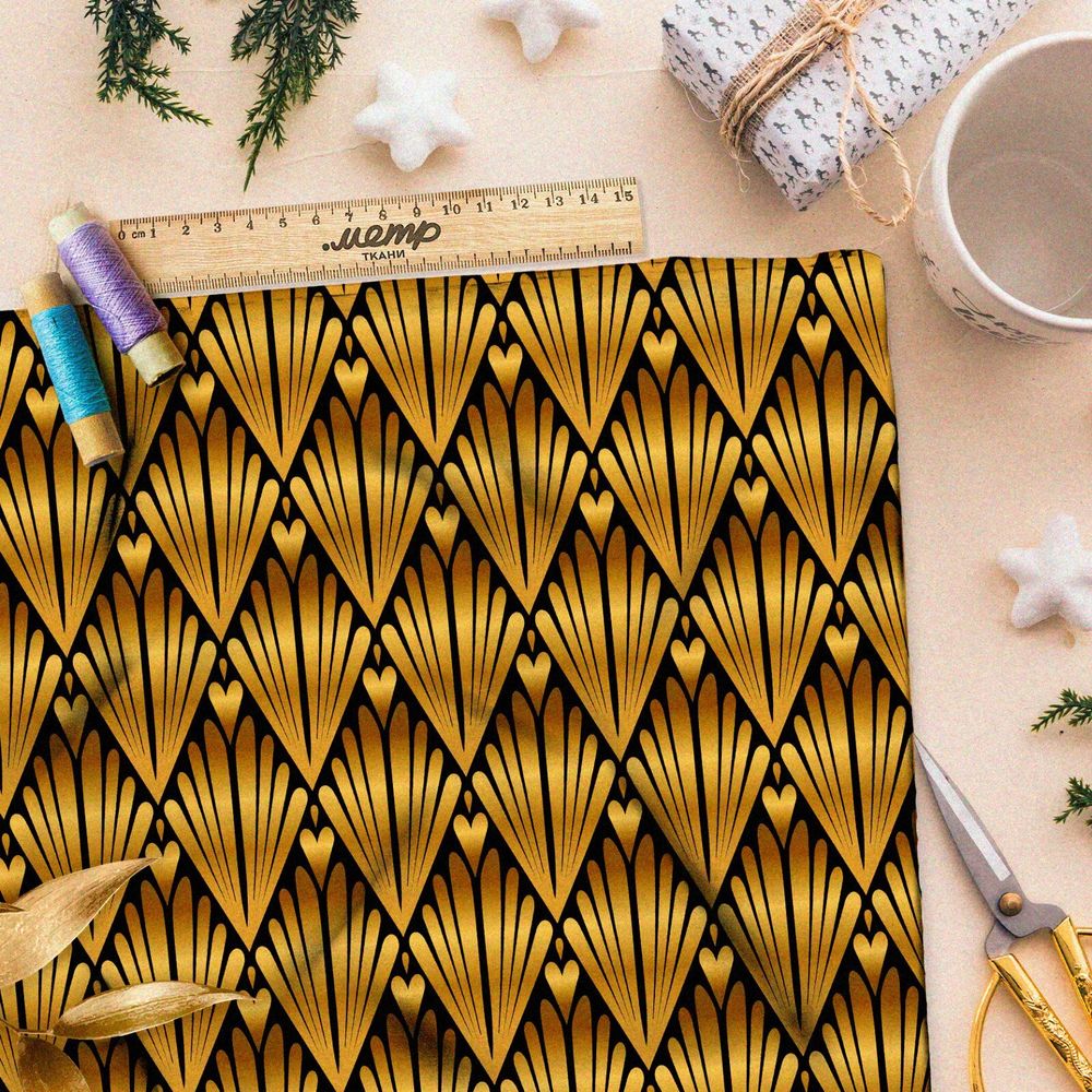 Ткань блэкаут крупный золотой узор в виде ракушки
