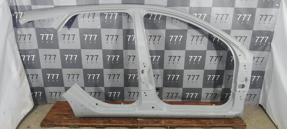 Боковина правая Lada Vesta SW Cross Новая Оригинал 8450102326