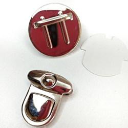 Замок-защелка на зажимах 30*35 Серебро