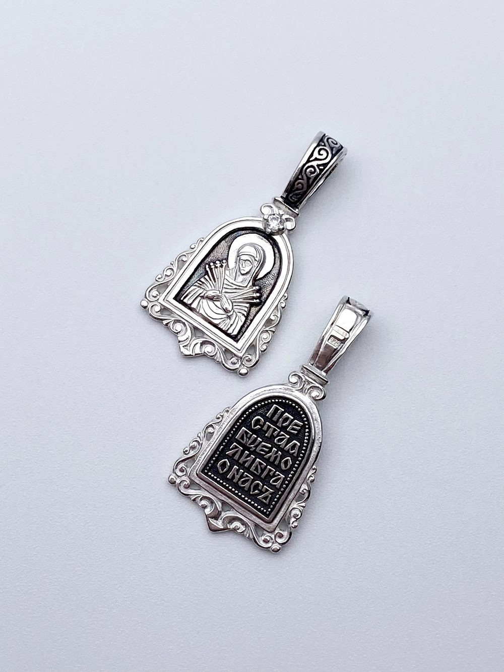 Образок из серебра/Чернение/Фианит