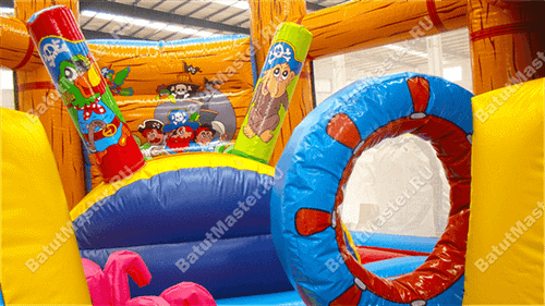 Коммерческий надувной батут "Весёлый пират"